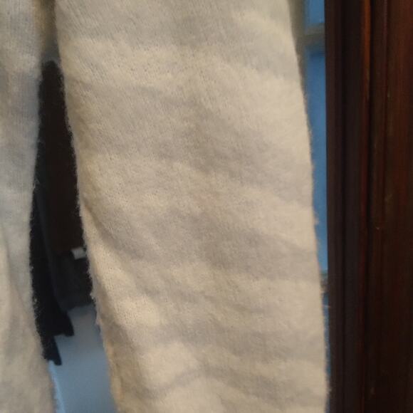 Rails Lana cheetah & Zebra Wool & Cashmere-Blend Sweater. Size Medium - Picture 4 of 5